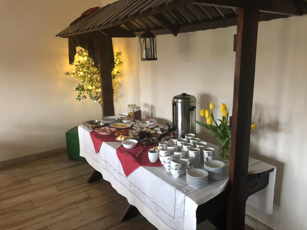 Stajnia Pod Debem Bed & Breakfast Starachowice Exterior photo