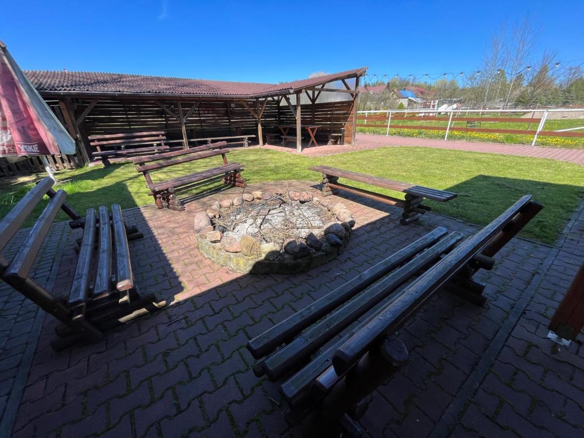 Stajnia Pod Debem Bed & Breakfast Starachowice Exterior photo