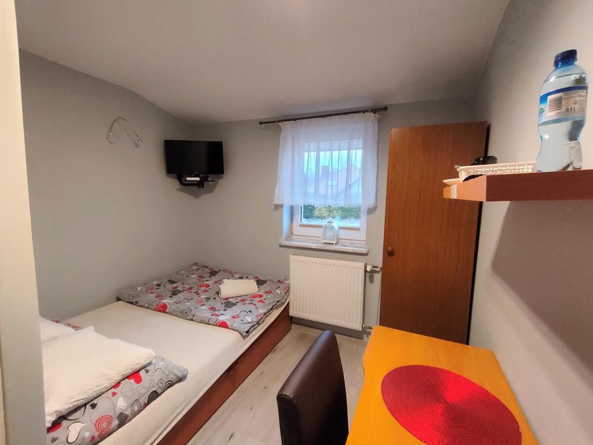 Stajnia Pod Debem Bed & Breakfast Starachowice Exterior photo