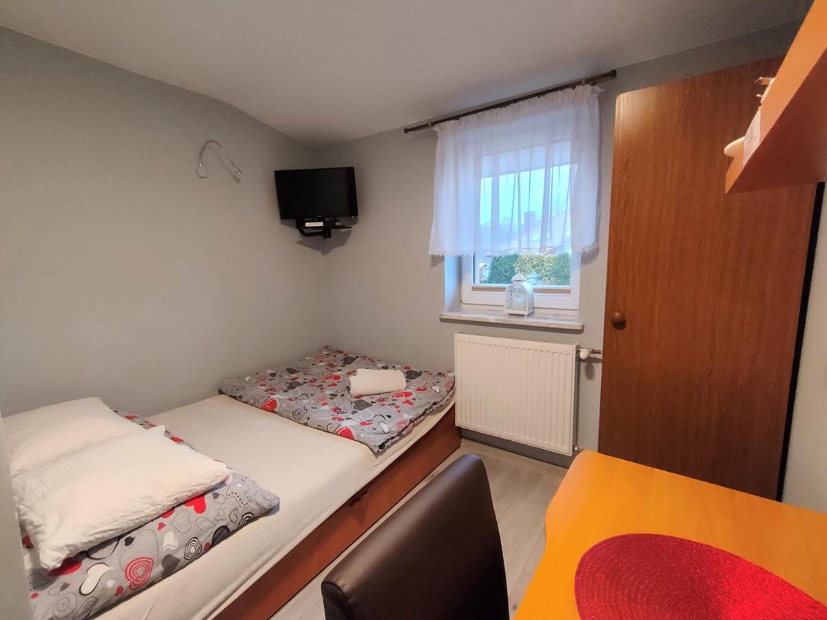 Stajnia Pod Debem Bed & Breakfast Starachowice Exterior photo